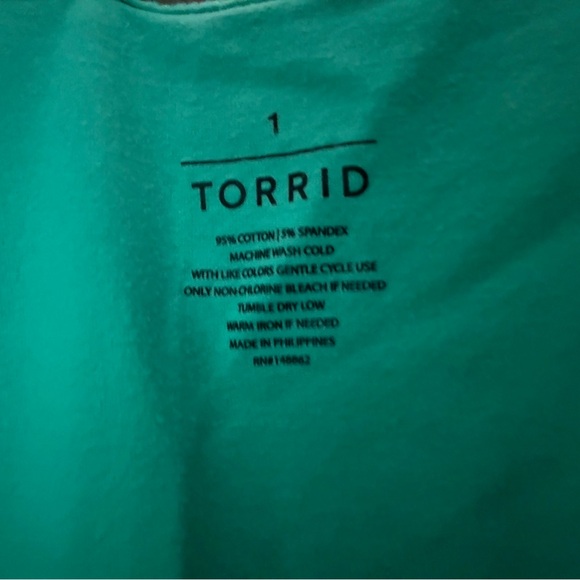 Torrid Green Sleeveless Fitted Camisole - Picture 2 of 3